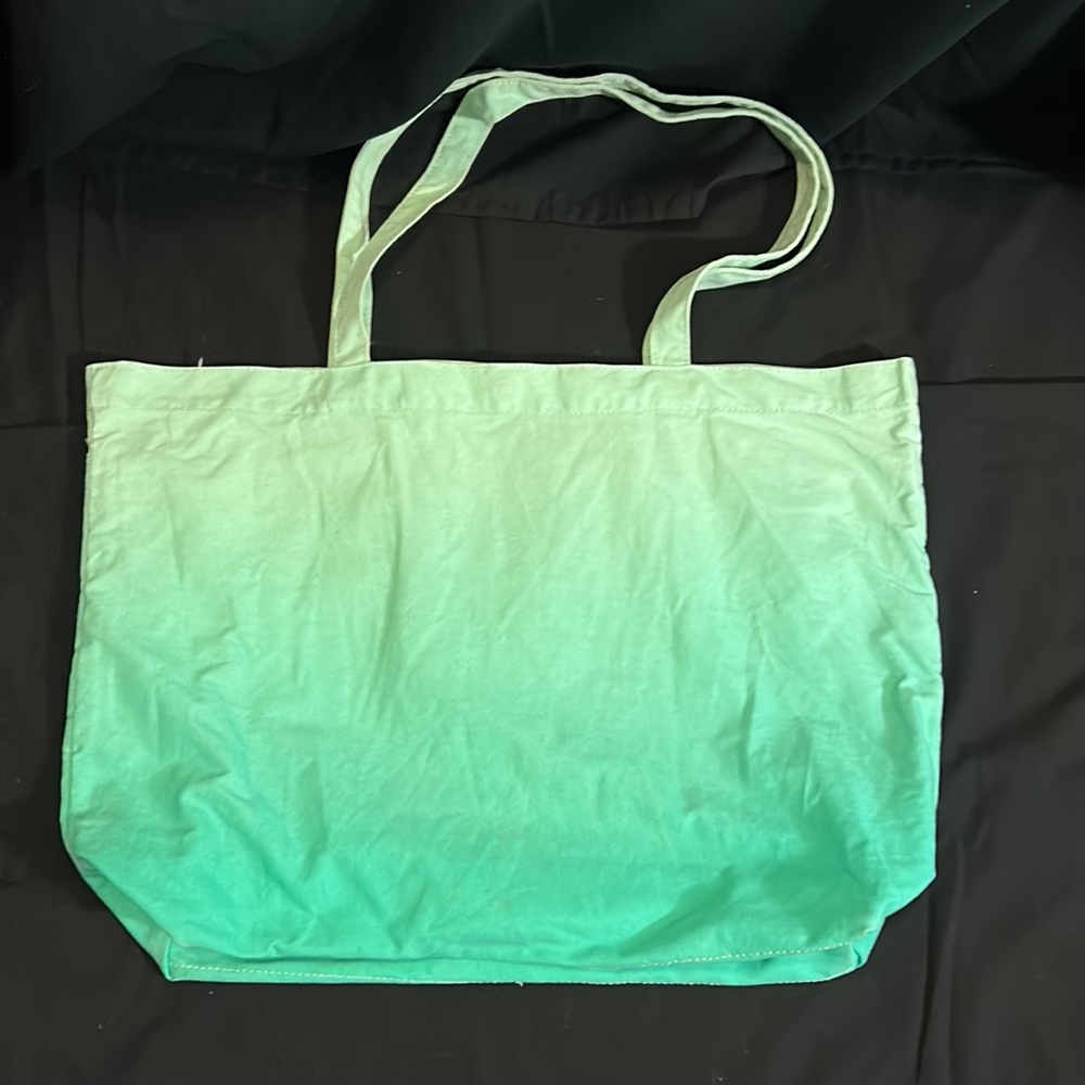 Victoria Secret Pool bag - Picture 2 of 7